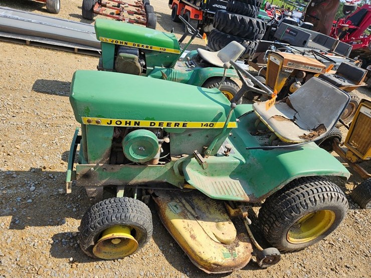 john-deere-140-image-2