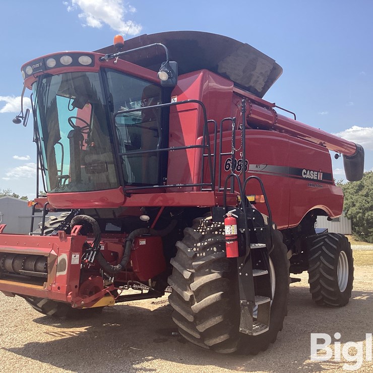 2011 CASE IH 6088