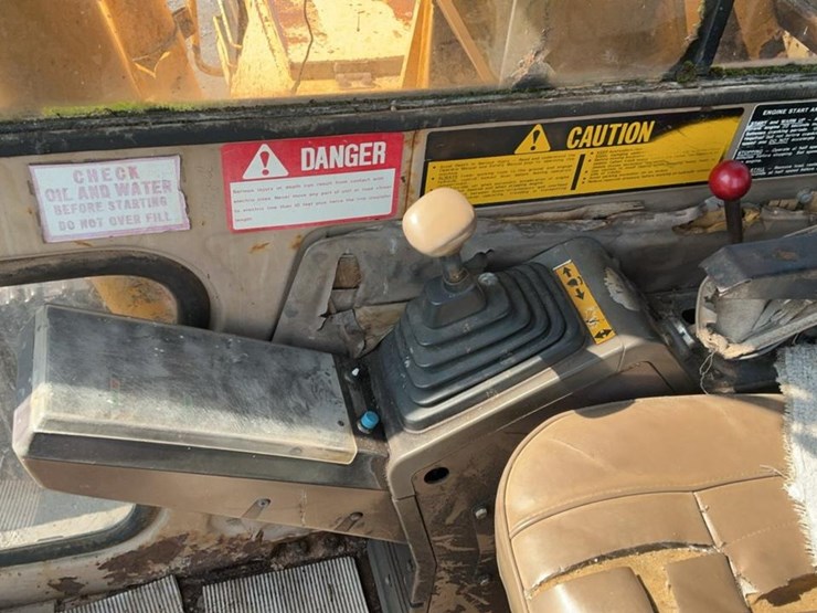 1988-deere-490d-image-15