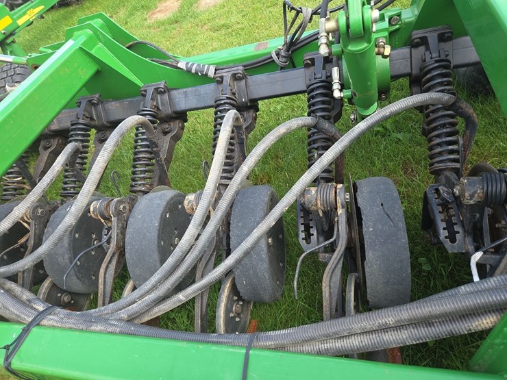 john-deere-1690-image-17