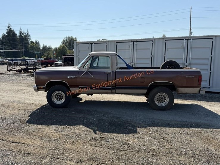 1984-dodge-ram-250-image-3