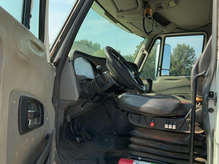 2012-international-prostar-image-9