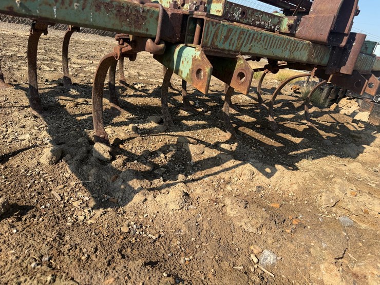 john-deere-1100-image-19