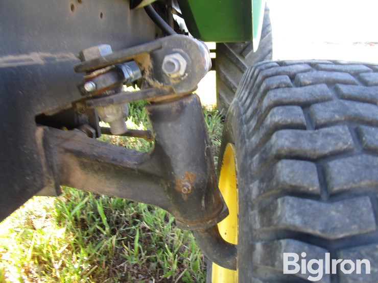 john-deere-332-image-19