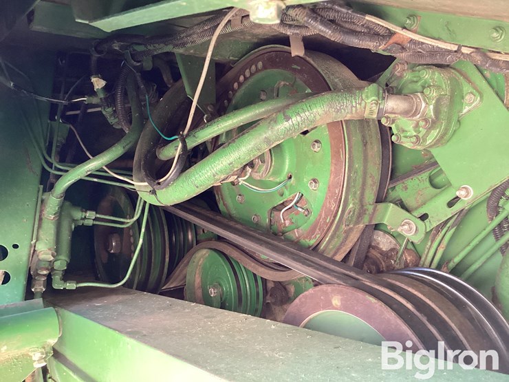 1985-john-deere-8820-titan-ii-image-17