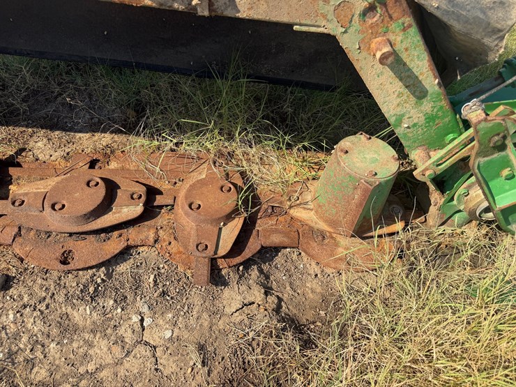 john-deere-275-image-16