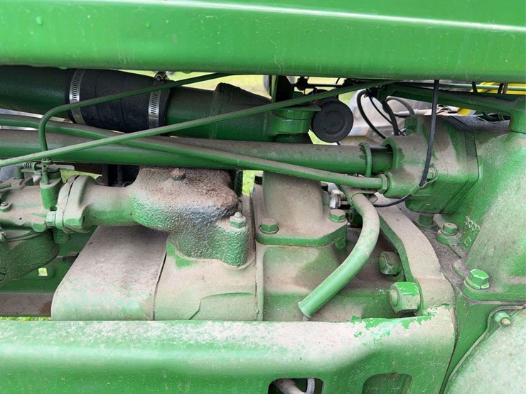 john-deere-b-image-39