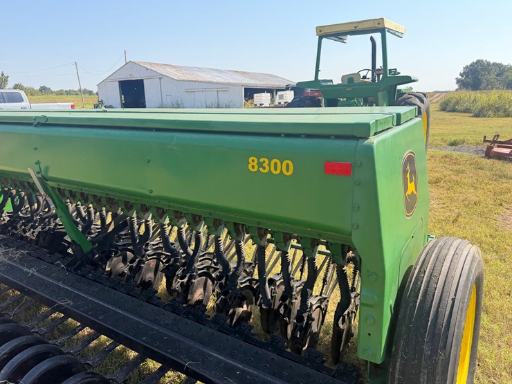john-deere-8000-image-11