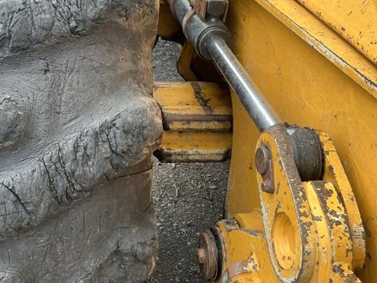 2005-john-deere-540-image-40