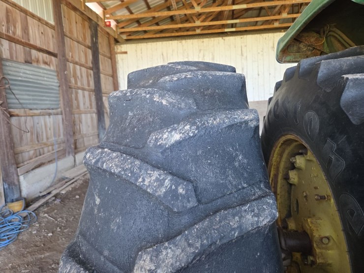 john-deere-4430-image-32
