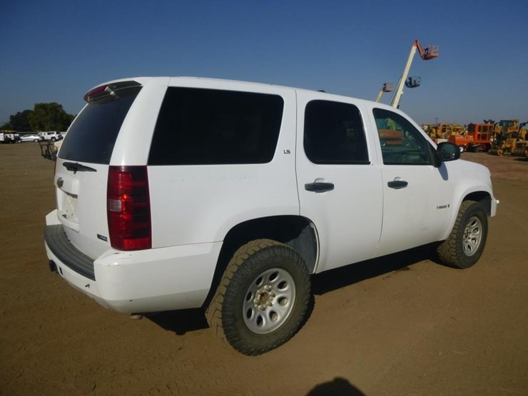 2009-chevrolet-tahoe-image-4
