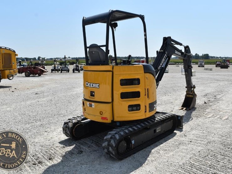 2020-deere-26g-image-7