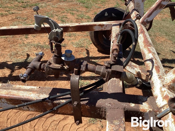 nh3-40’-anhydrous-knife-applicator-image-16