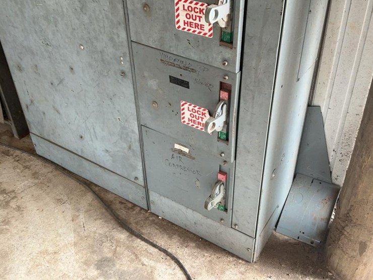 #226-•-allen-bradley-centerline-motor-control-center-and-transformer-image-10
