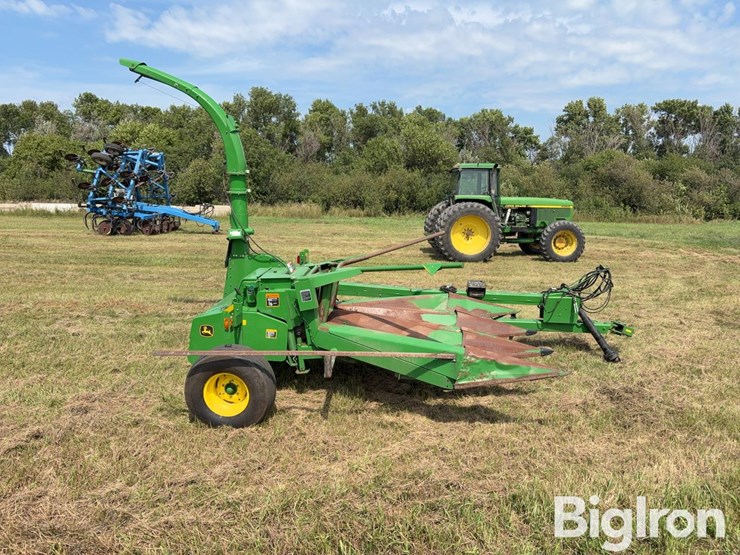 john-deere-3975-image-8