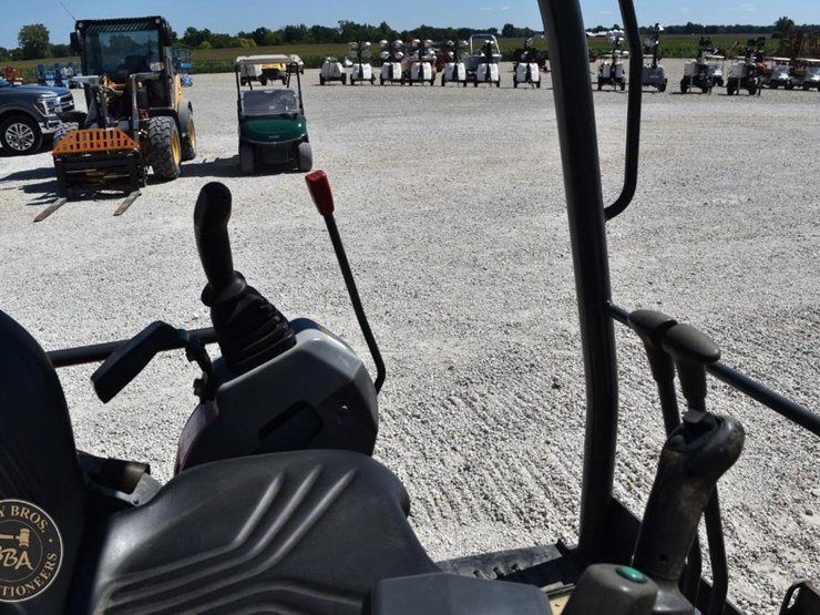 2020-kubota-kx71-3-image-40