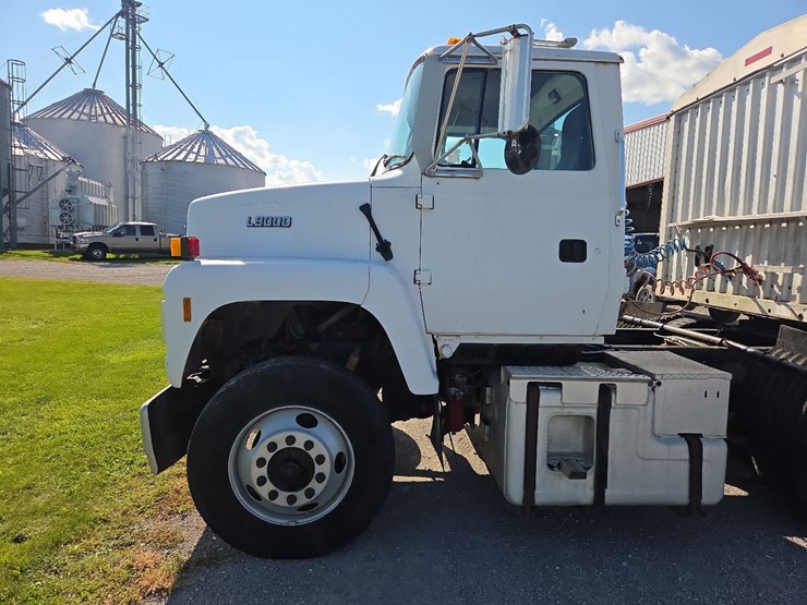 1996-ford-l9000-image-29