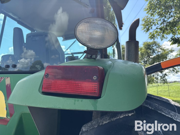 2002-john-deere-8320-image-19