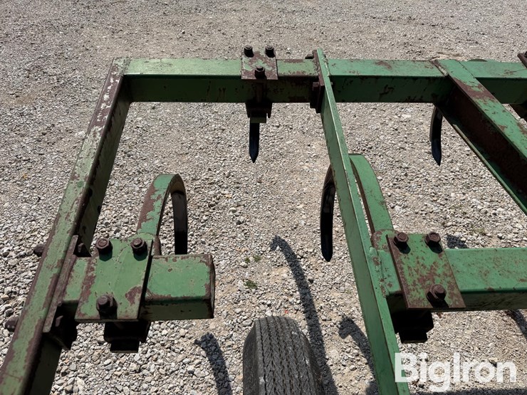john-deere-100-image-20