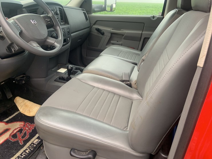 2007-dodge-ram-3500-image-21