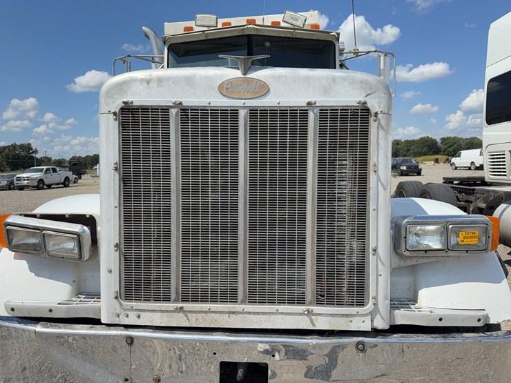 1996-peterbilt-357-image-68