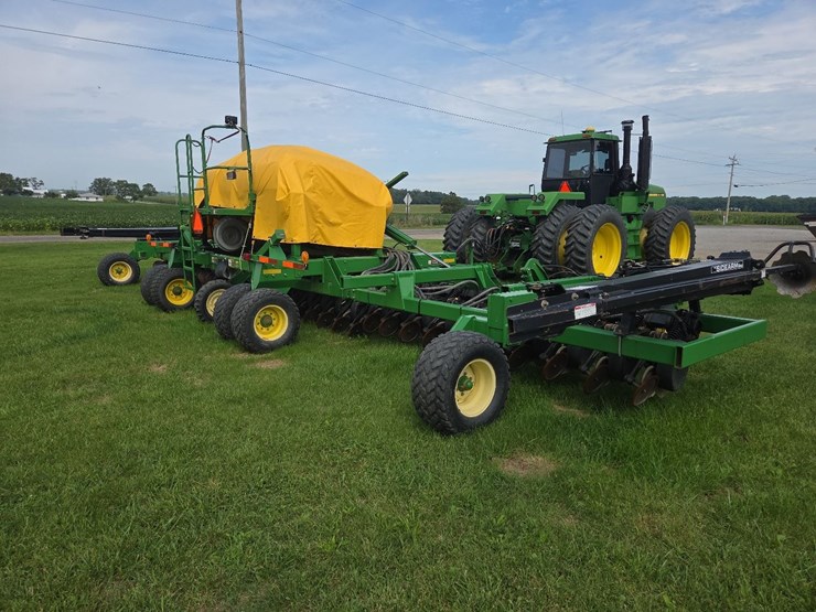 john-deere-1690-image-15