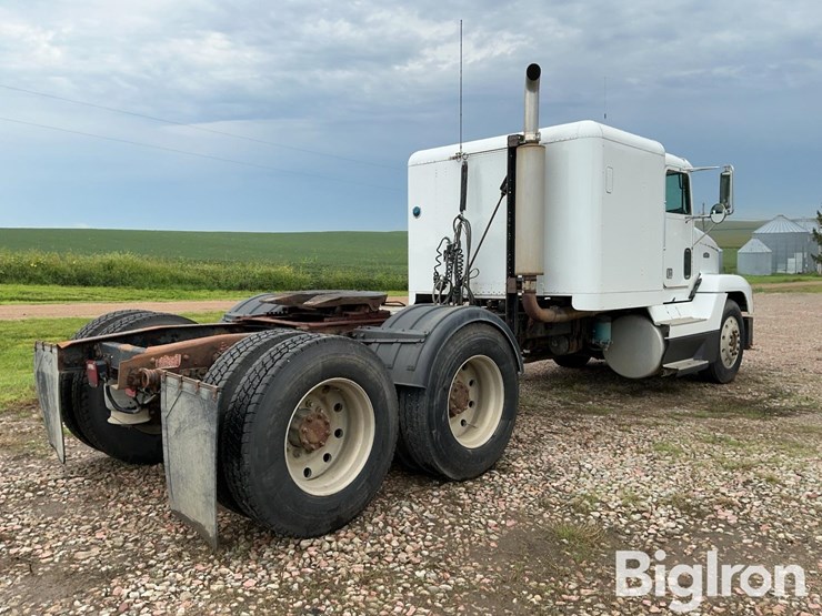1992-freightliner-fld120-image-5