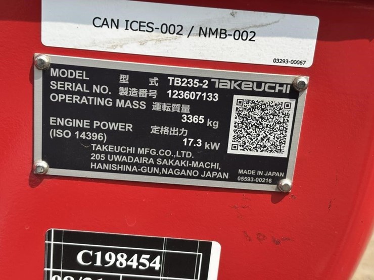 2026-takeuchi-tb235-2-image-57
