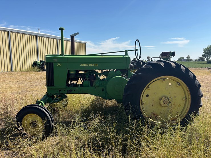 john-deere-70-image-1