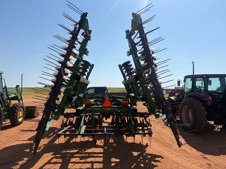 john-deere-637-image-8