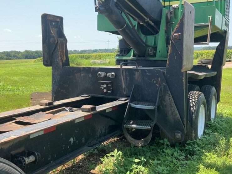 2013-deere-437d-image-18