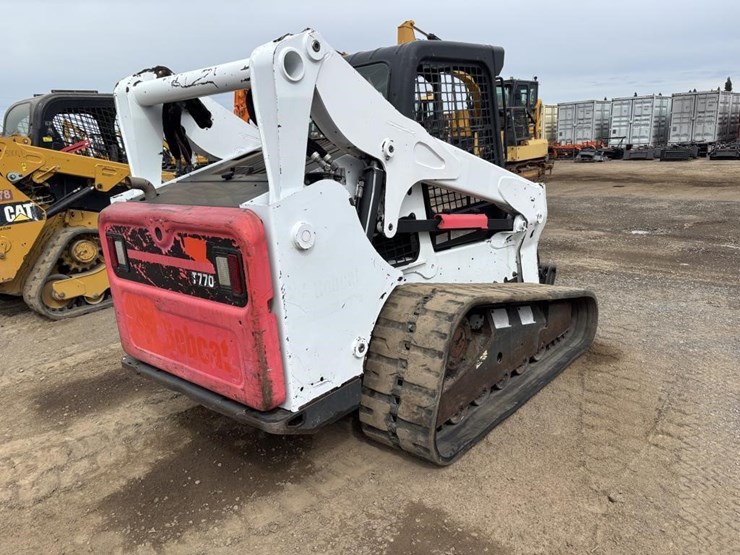 2015-bobcat-t770-image-3