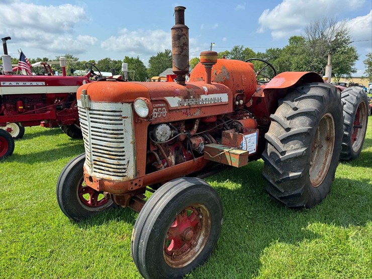 1956-international-650-image-1
