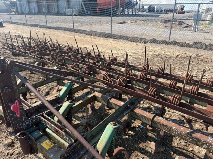 john-deere-1100-image-14