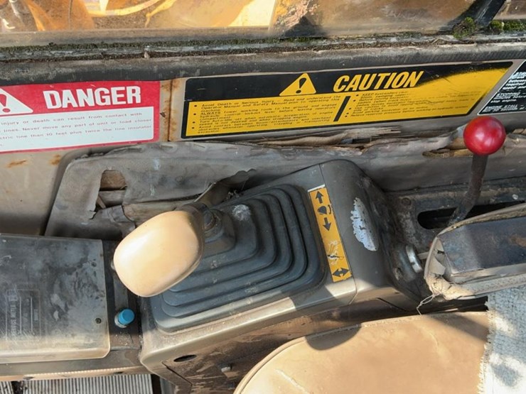 1988-deere-490d-image-19