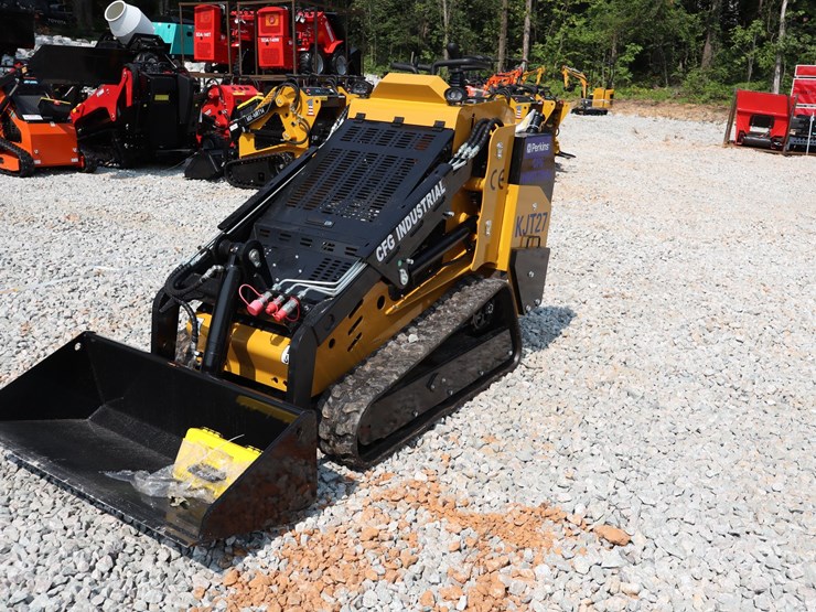 #1078-•-skid-steer-loader-kjt27-image-1