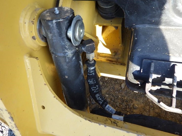 caterpillar-226d3-image-14
