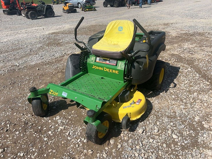 john-deere-z225-image-8