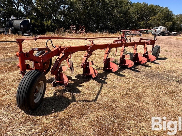 massey-ferguson-880-image-5