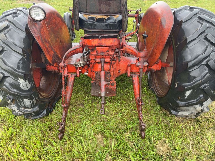 case-parts-tractor-image-18