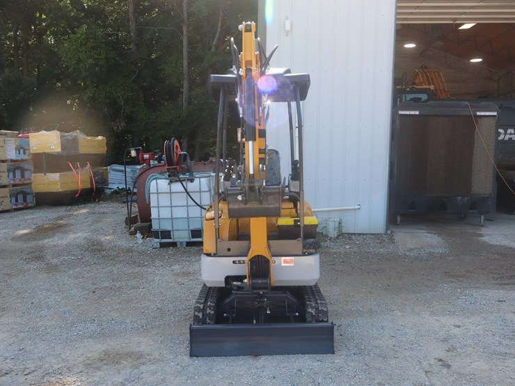 #1081-•-mini-excavator--me20-image-8
