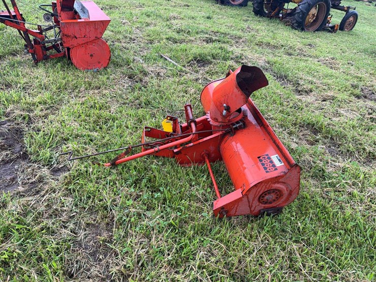 case-l61-snow-blower-image-4