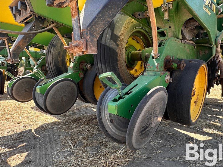 john-deere-7200-image-18