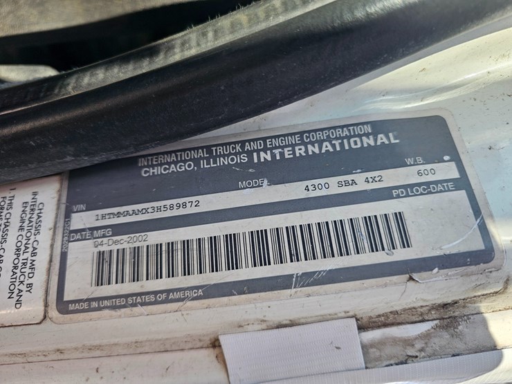 2003-international-durastar-4300-image-69