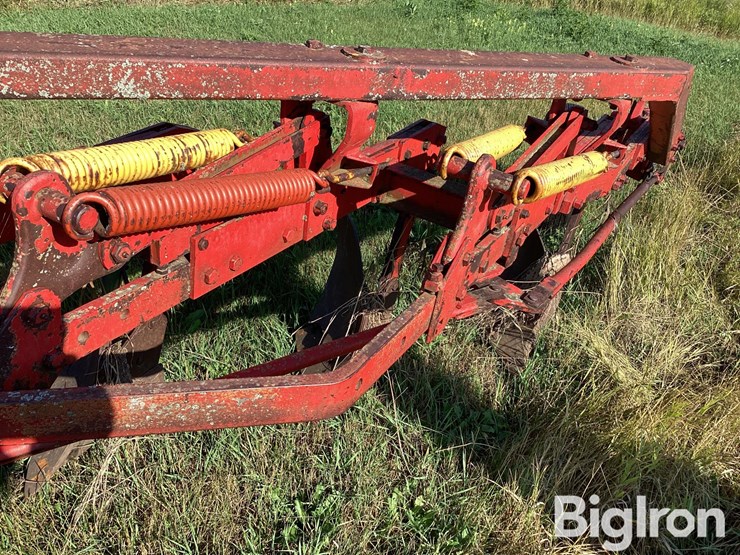 melroe-5-bottom-pull-type-plow-image-15