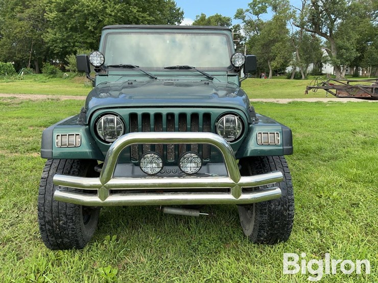 1999-jeep-wrangler-image-2