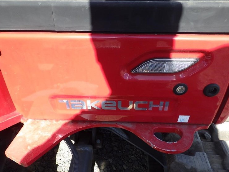 takeuchi-tb335r-image-34