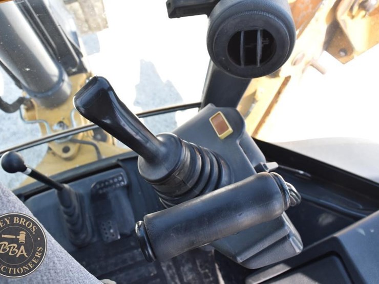 2015-deere-410k-image-63