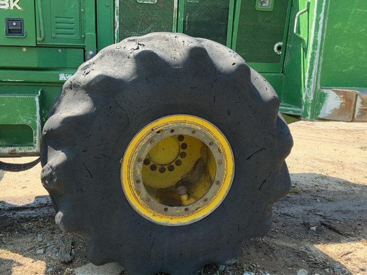 2013-deere-843k-image-60