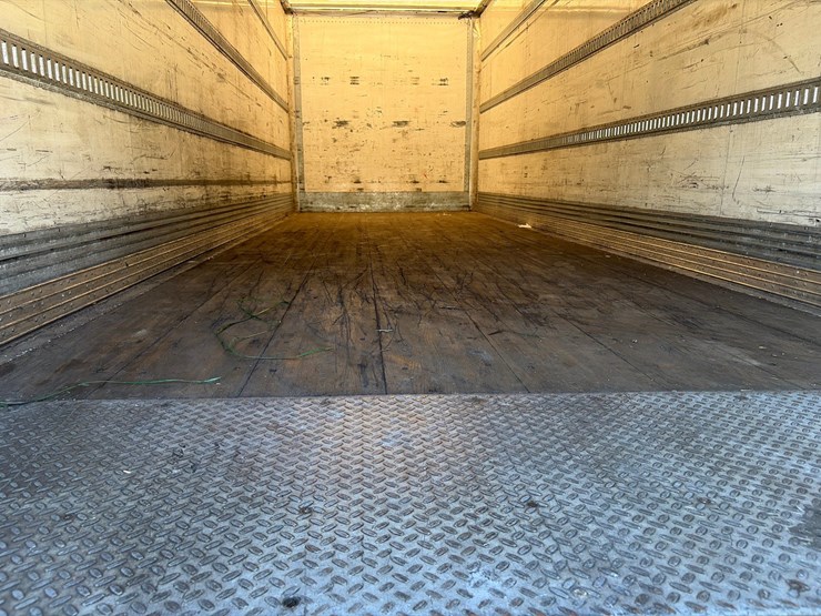 2019-kenworth-t270-image-26